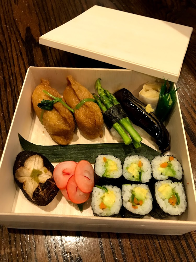Moto Azabu Sushi Bar & Grill