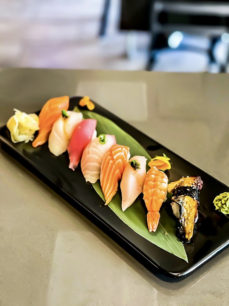 Tommy Katsu Sushi & Grill
