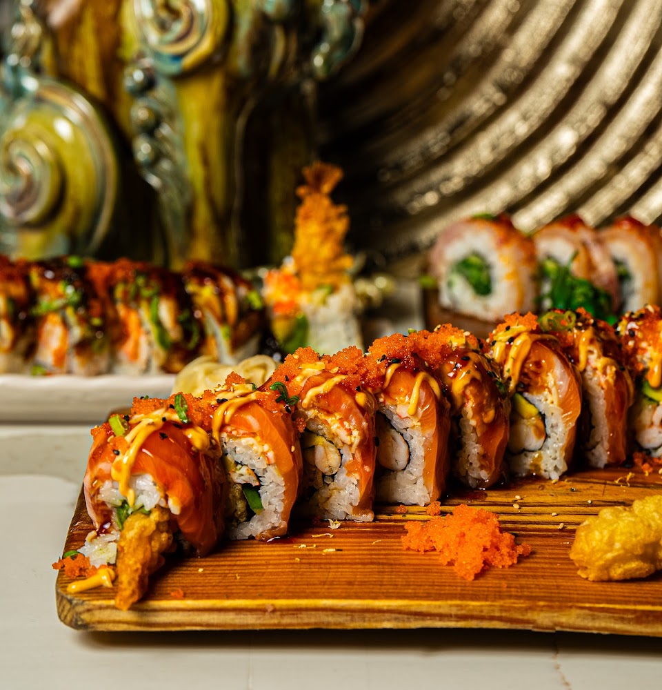Maki Sushi & Cocktails