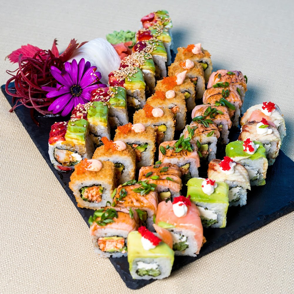Palm Tree Restaurant & Sushi