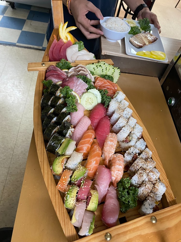 Oishii Japanese Thai Sushi Restaurant