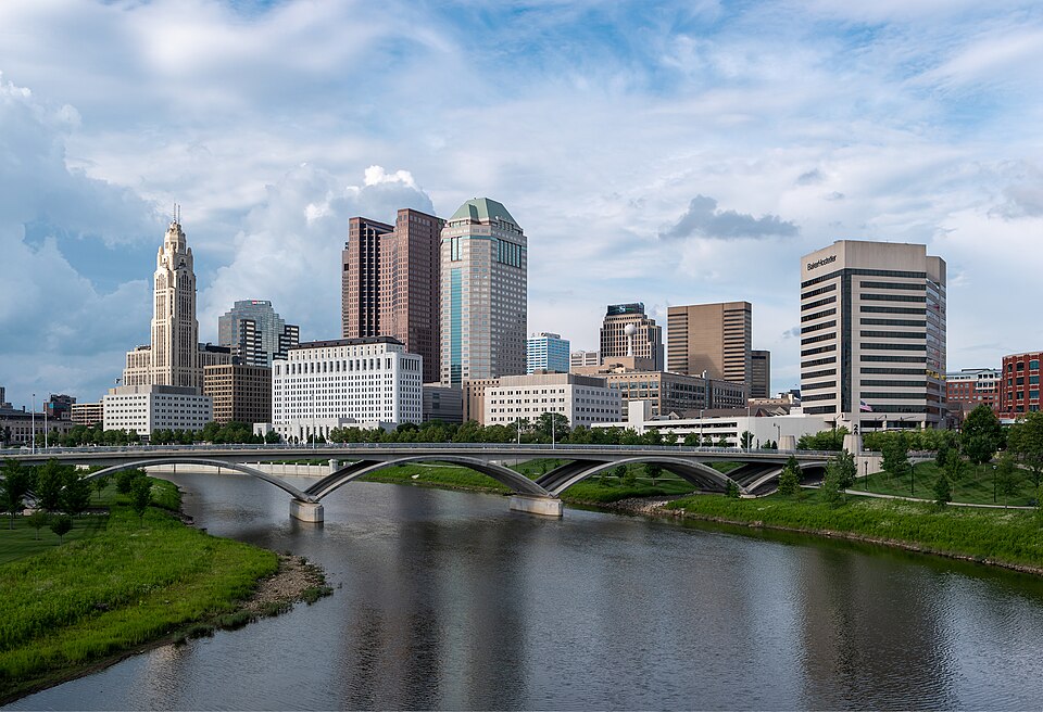 960px-Downtown_Columbus_View_from_Main_St_Bridge_-_edit1