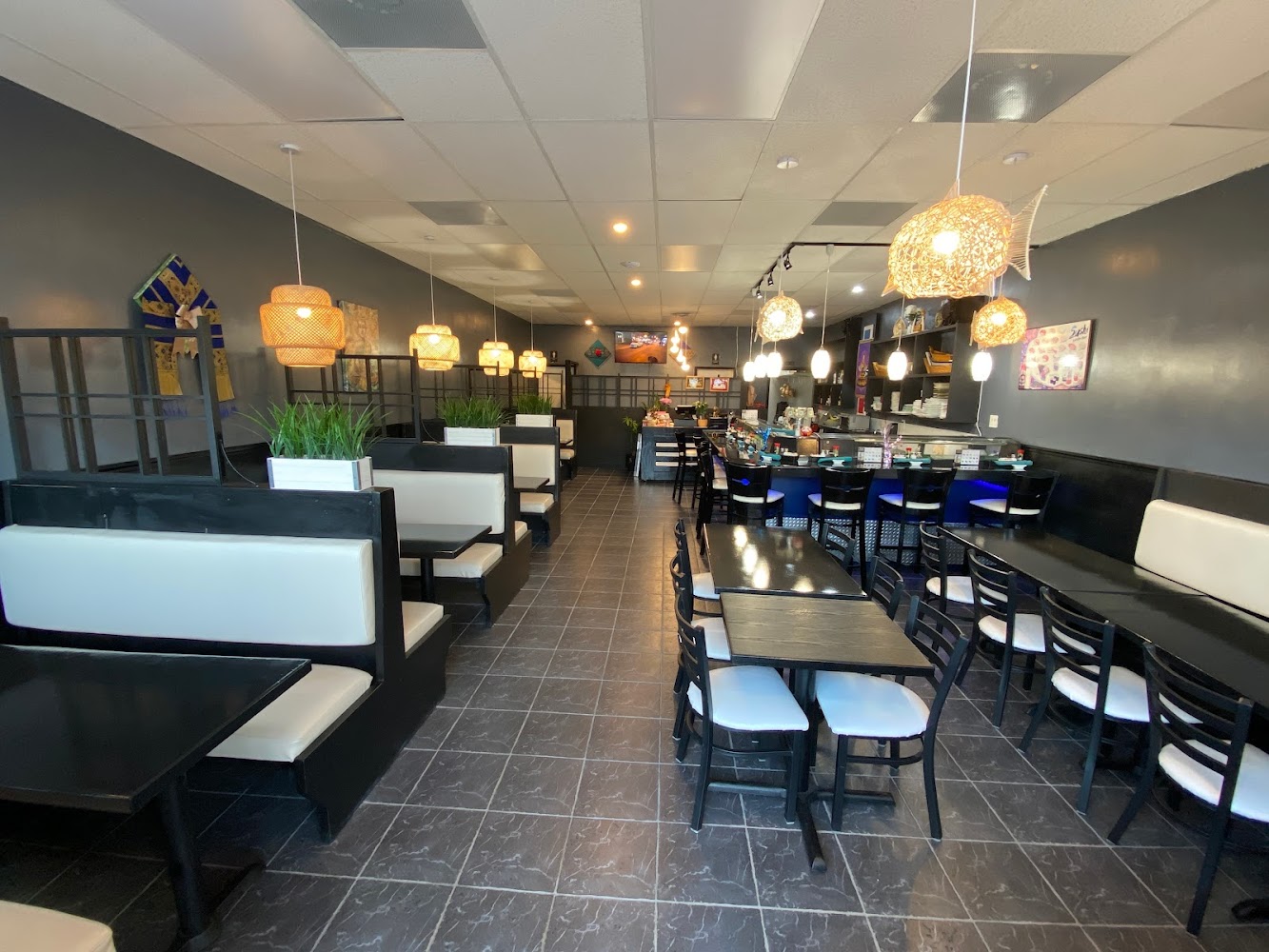Niran’s Kitchen And Sushi Bar Laos & Asian Cuisine