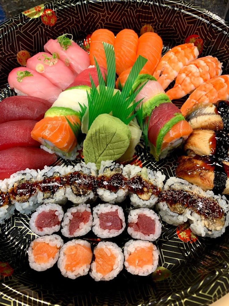 Vic’s Sushi Rosemont